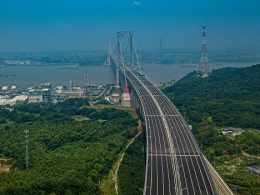 五峰山过江通道公路接线工程项目